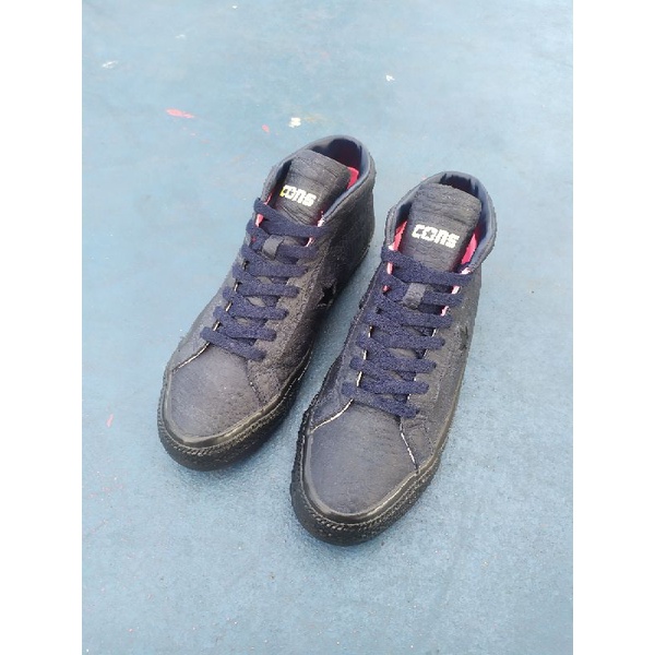 Converse One Star Pro Mid Hyperpink