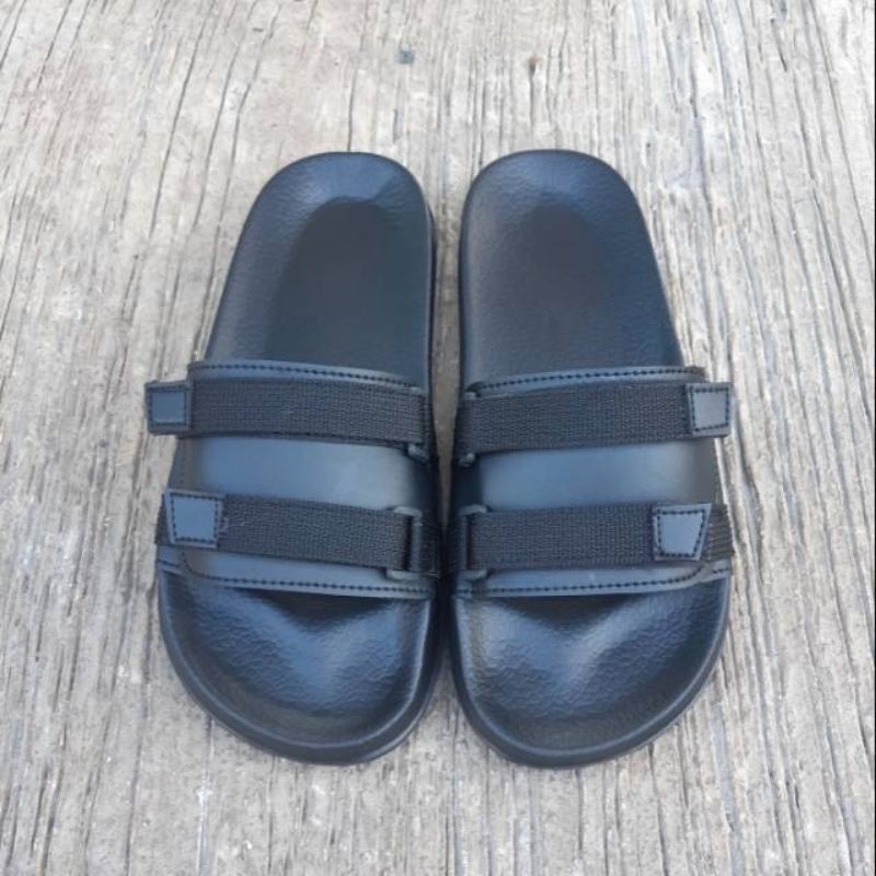 SANDAL PRIA SLIDE KULIT PU WARNA HITAM BRAVELEY