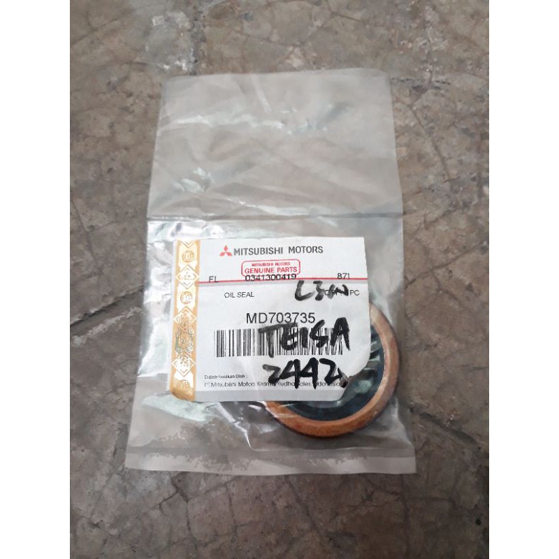 Sil Transmisi Depan/ Oil Seal AS Kopling L300 Diesel/ L300 Bensin NEW / Kuda Diesel Merk Mitsubishi 