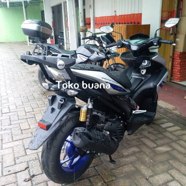 Breket SRV AEROX 155 original Givi