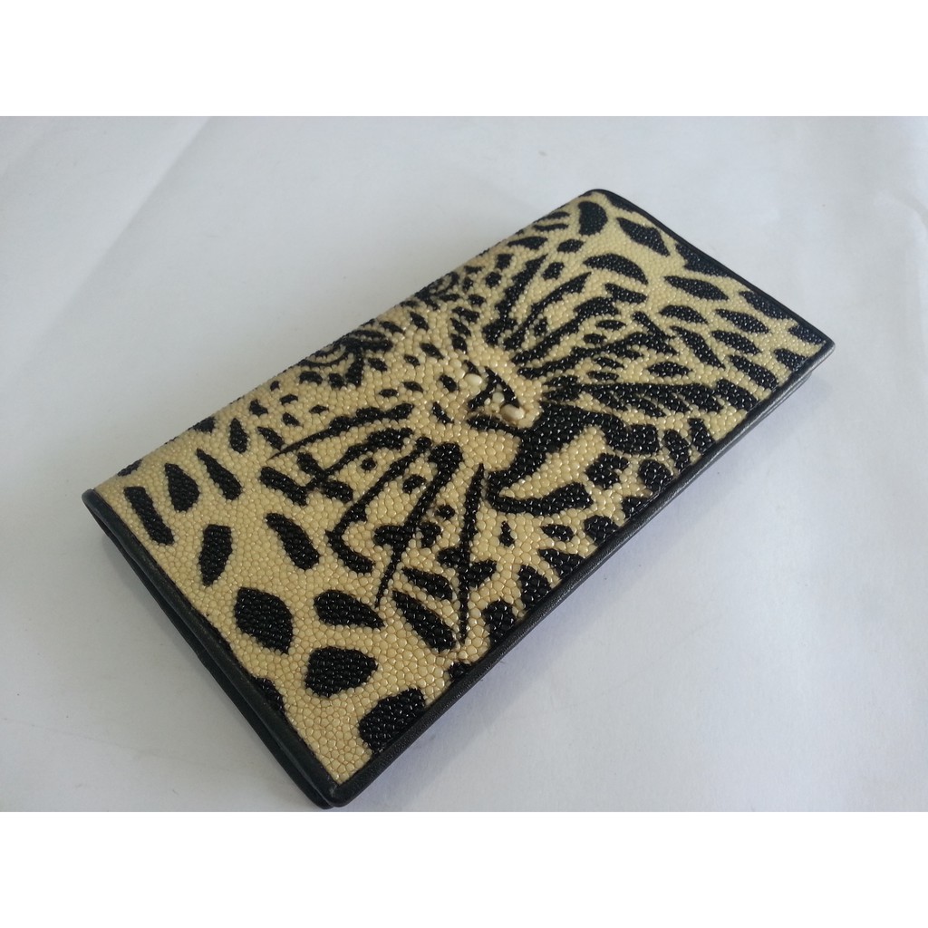 dompet wanita kulit ikan pari asli motif wajah macan putih