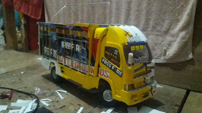 Engsel Baut Ready Warna Hitam 1.9 X 2.5 Cm