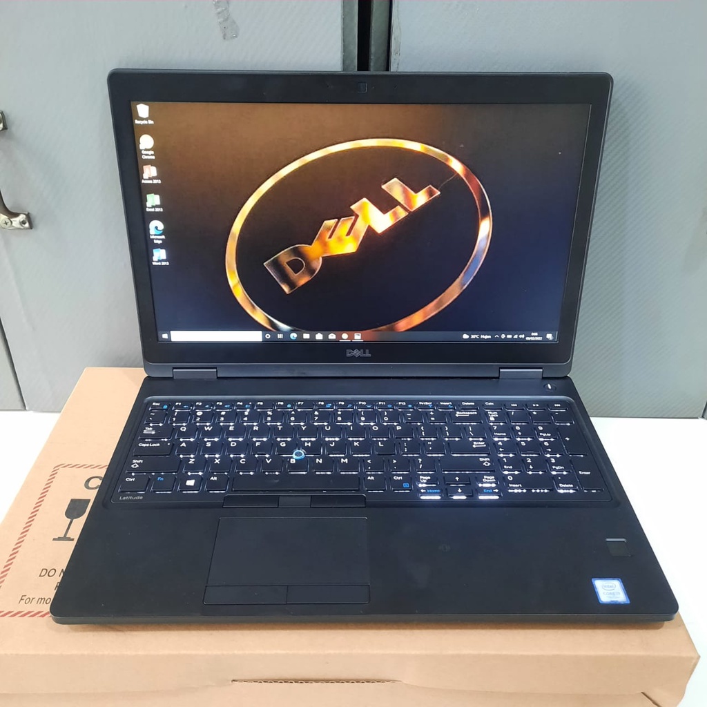 Laptop DELL LATITUDE 5580, Ram 16Gb, SSD 256Gb, DualVga Nvidia GeForce 940MX, Backlight