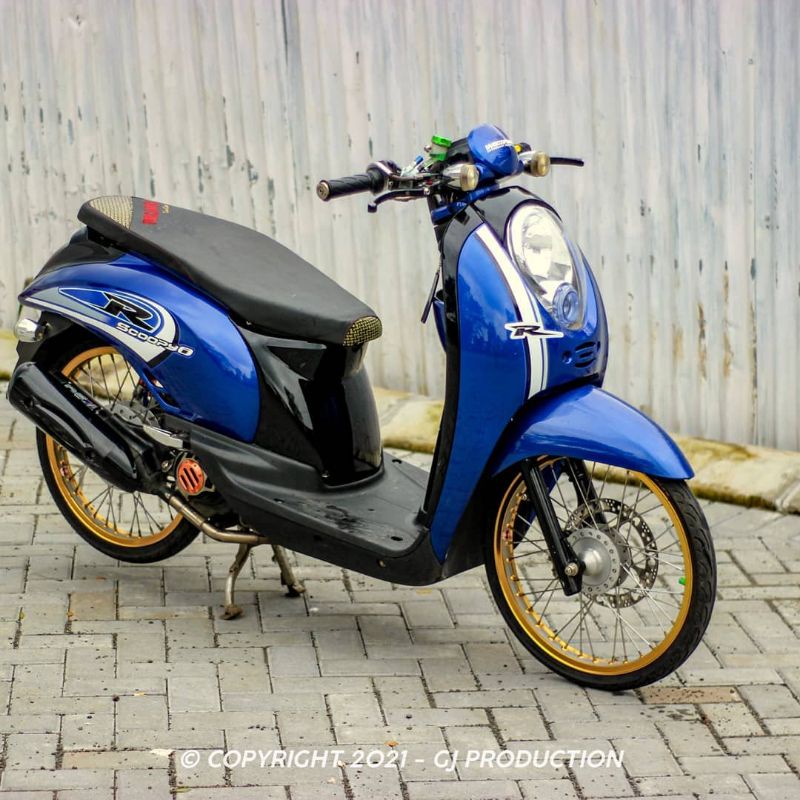 striping transparan scoopyi karbu