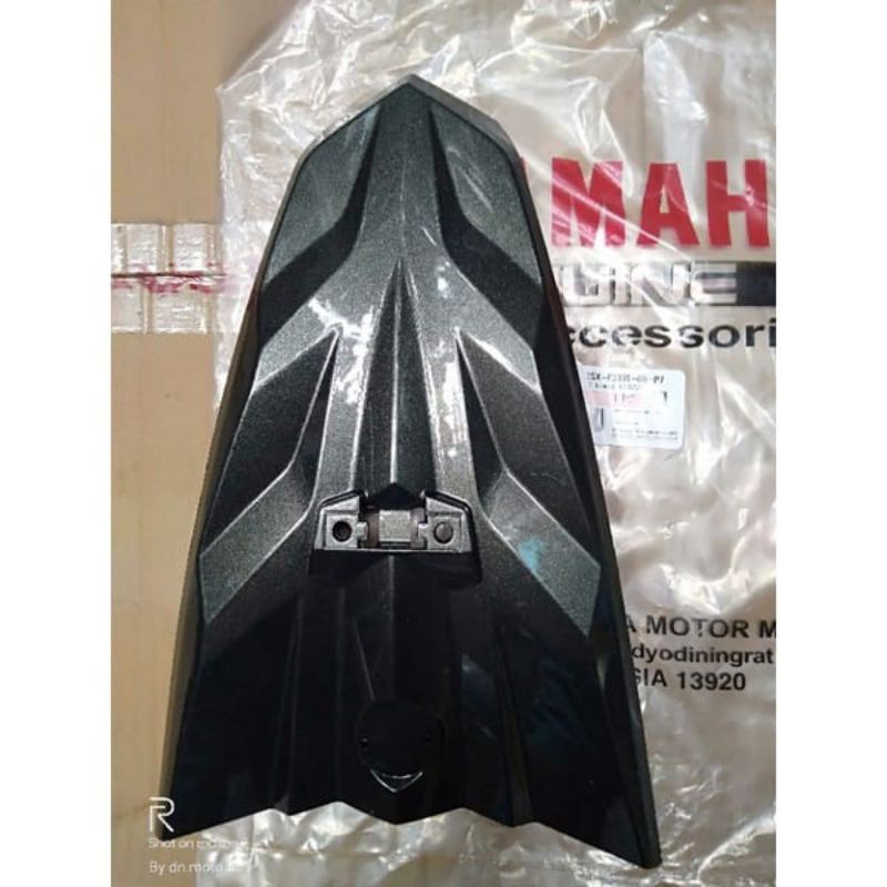 Dasi kecil bagian depan tameng depan kecil dudukan plat Mio soul gt 125 Blue core Gray Original