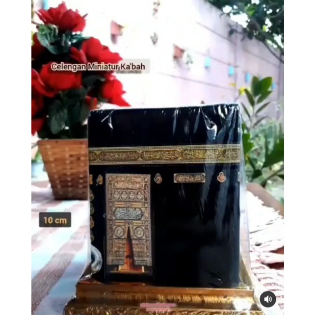 Celengan Miniatur Kabah