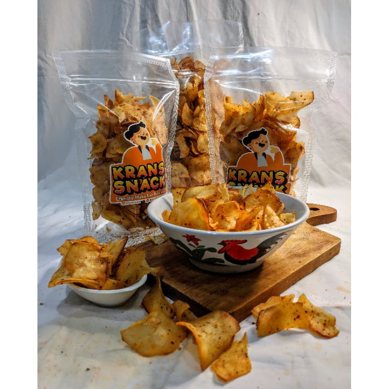

Snack Makanan Ringan Keripik Singkong Pedas 100% real picture