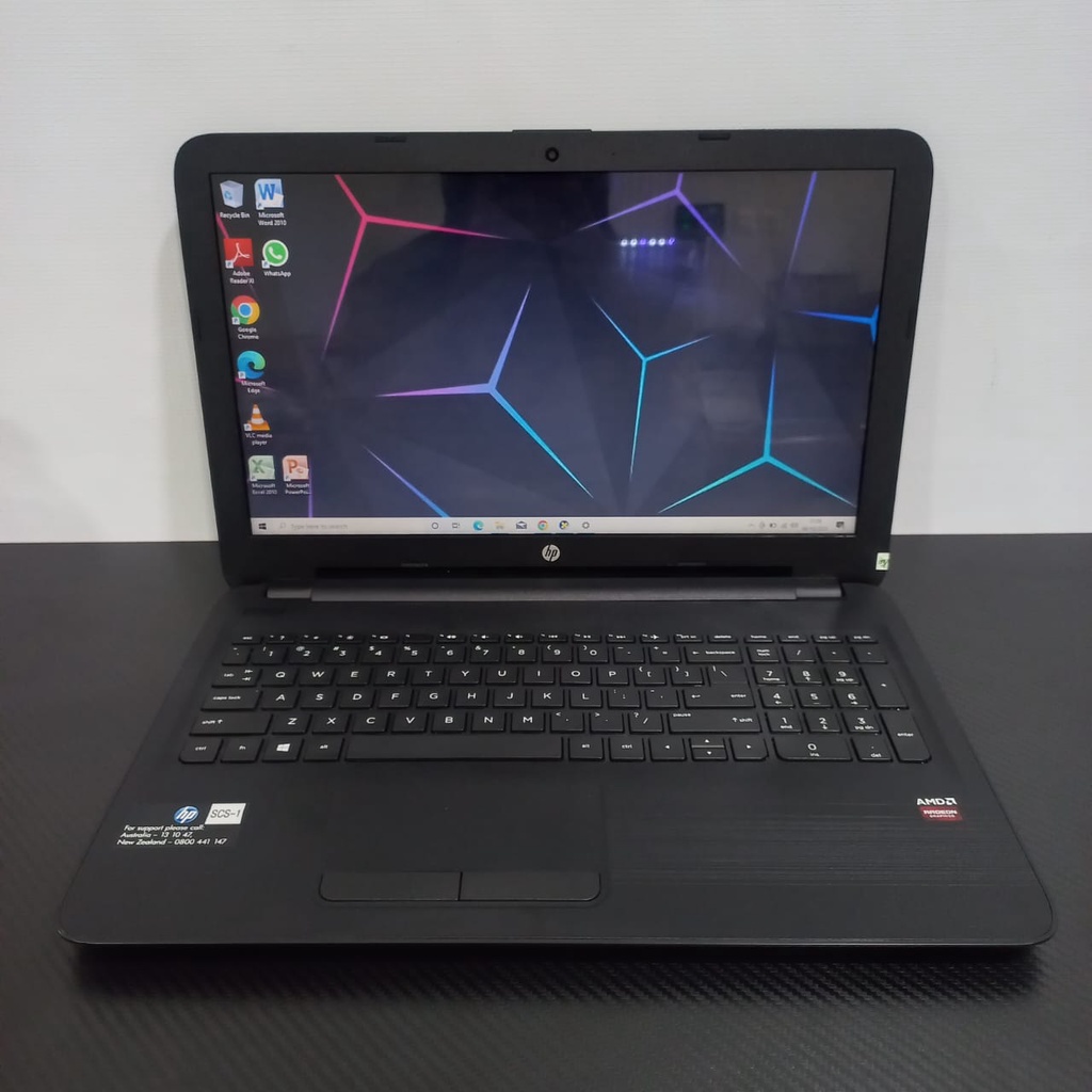 Laptop HP 15 AMD A6 - 7310 Ram 8 GB SSD 128GB Radeon R4 - Win 10