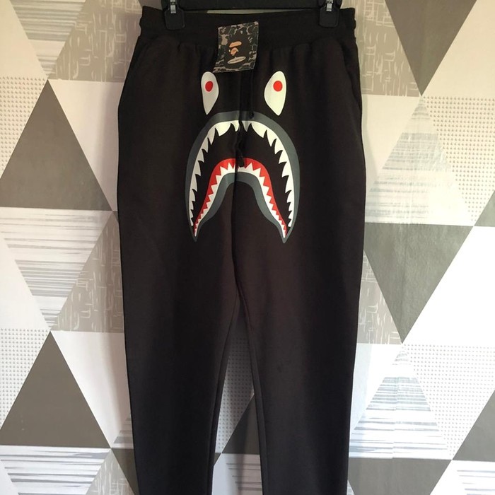 CELANA JOGGER PRIA BAPE PREMIUM CELANA JOGGER WANITA BAPE PREMIUM