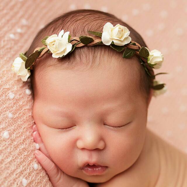 B23. Bandana bayi / headband anak motif rantai bunga dengan daun