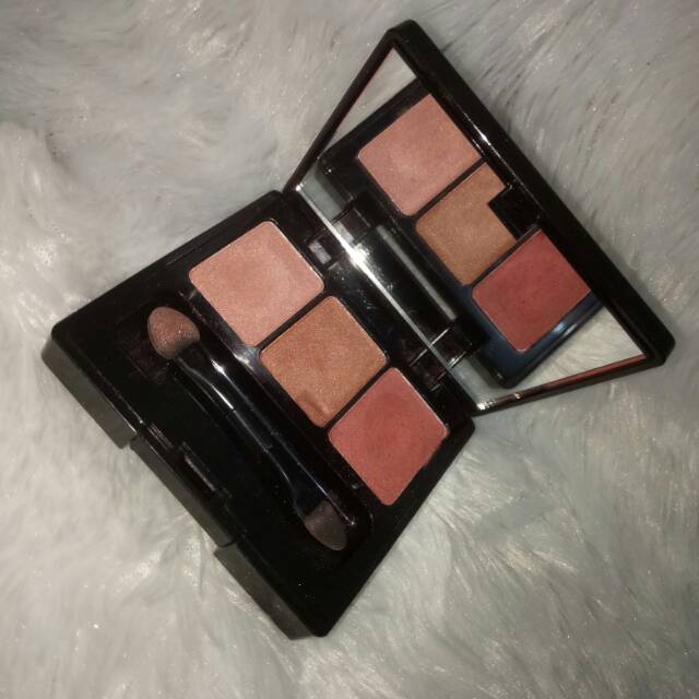 Preloved Eyeshadow Make Over