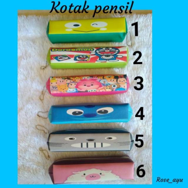 

Kotak pensil karakter