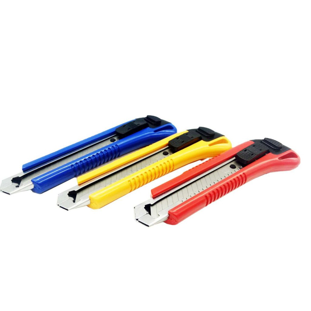 

Cutter Knife Alat Pemotong Ukuran Besar Bisa Untuk Pertukangan