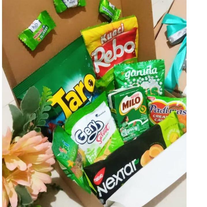 

7.7 Brands Festival HAMPERS JAJAN MURAH/HAMPERS LEBARAN MURAH/ Snack Box Murah/ Hadiah Ultah Murah