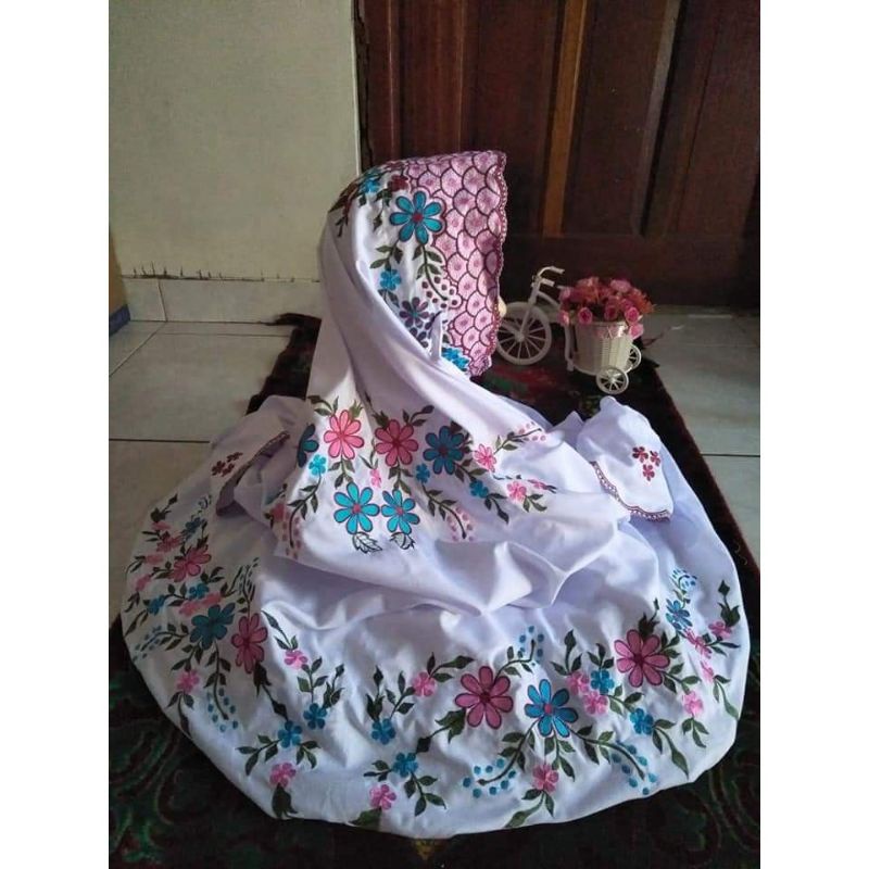 Mukena Terusan lajuran Dewasa ala Santri Minang Jumbo Putih katun Bordir Merambat Bahan polino Adem 