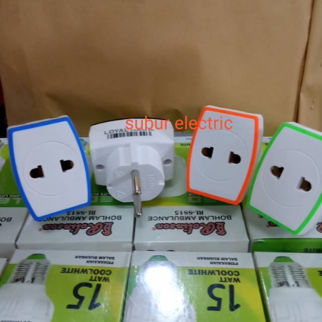 Steker T multi LOYAL warna