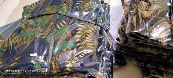 Kemeja Batik Pria Lengan Panjang • Kobis Navy • Baju Batik Pria • Atasan Batik Pria