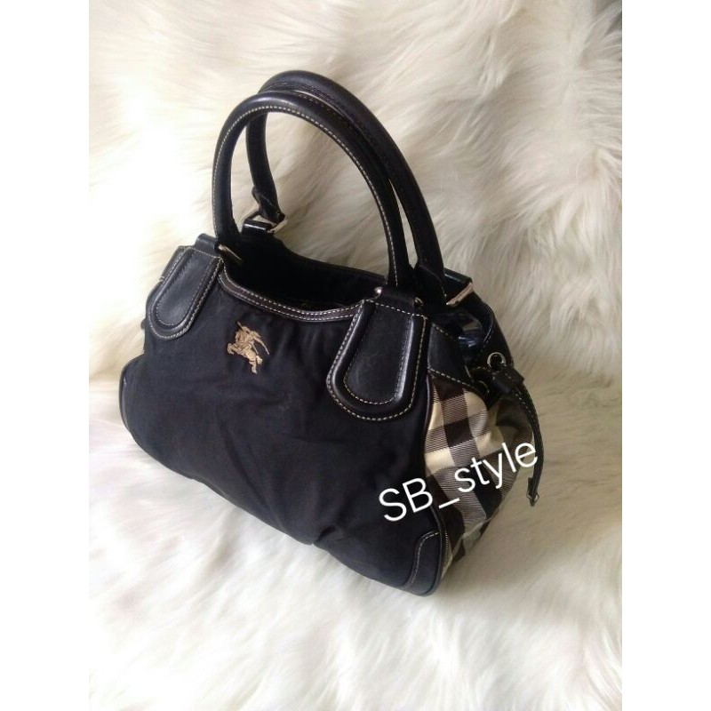 Tas Preloved Burberry London Authentic