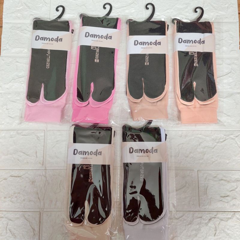 DAMODA Kaos Kaki Jempol Polos Telapak Hitam Wanita Dewasa Ukuran L