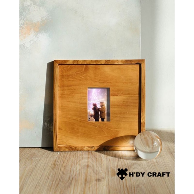 H'DY CRAFT - Yeobo Pigura Frame Kayu Jati 30x30 cm / Bingkai Foto Unik