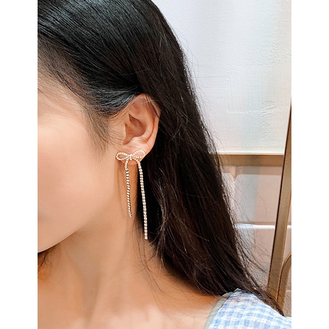 LRC Anting Tusuk Fashion Main Color (tassel Earrings) Diamond Bow Tassel Earrings F75352