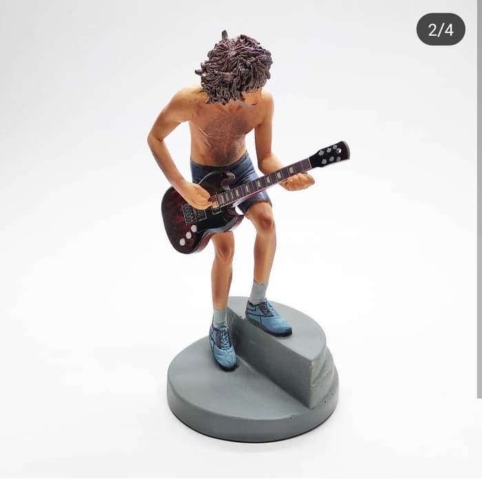Action Figure Rockstar - Angus Young AC/DC Edition  ER-1784