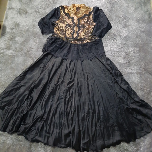 Dress hitam gold