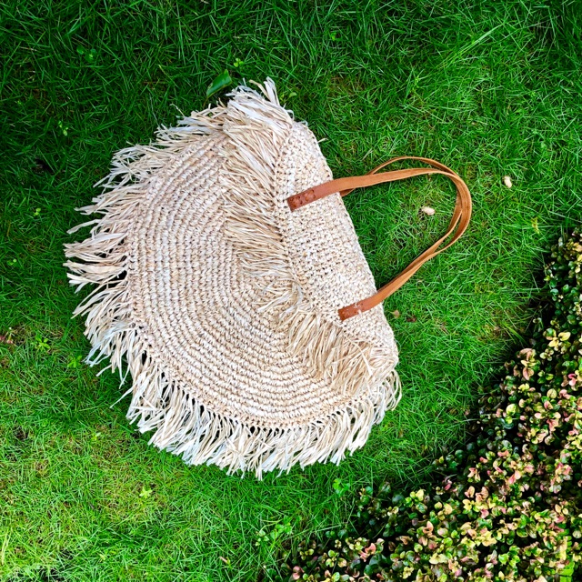 

Tas handmade anyaman rumput tali kulit asli