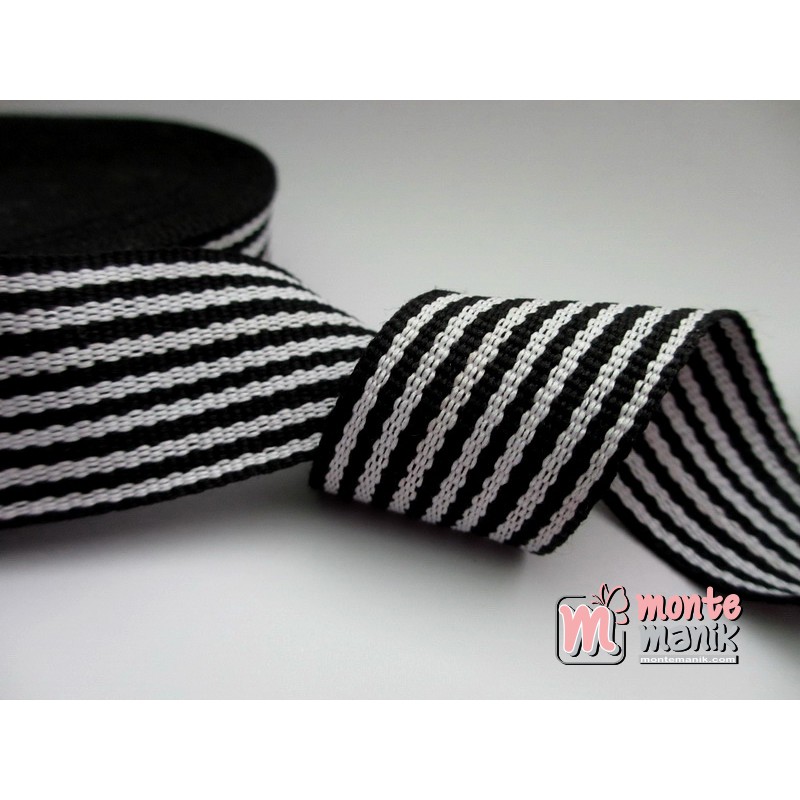 

Pita Korea Striped Hitam Putih 2,5cm (PITA-177)