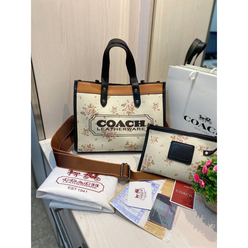 

COACH OCASION FREE PAPERBAG