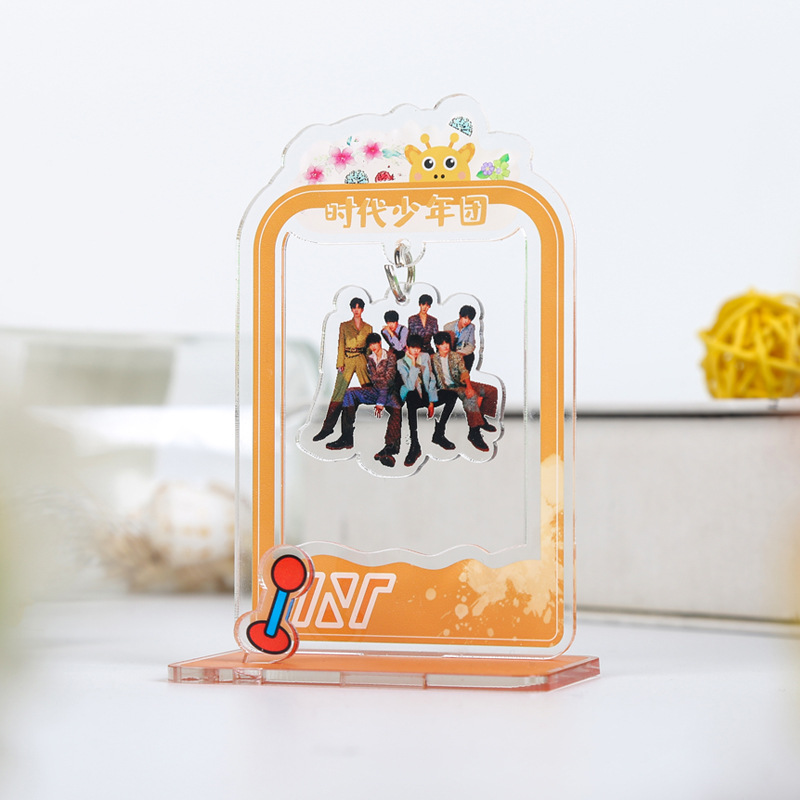 KPOP TWICE ITZY TXT Straykids Acrylic Figure Humanoid Stand Desktop Decoration Shaking Ornaments