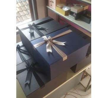 

Custom kotak kado