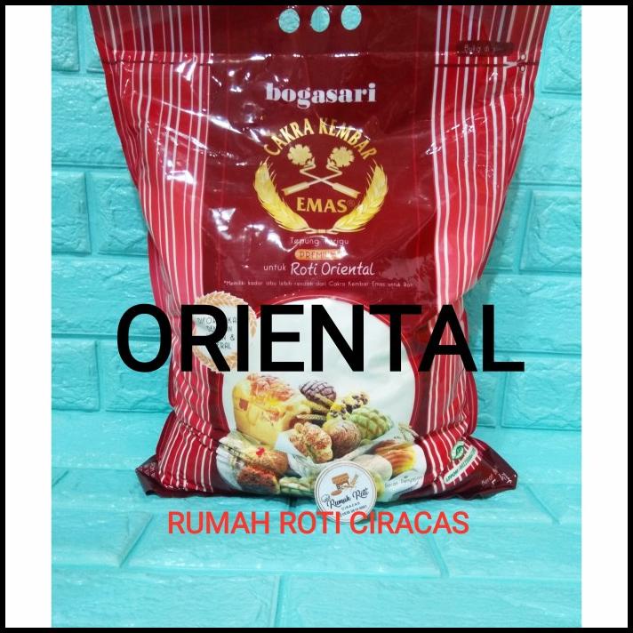 

Tepung Oriental Cakra Kembar Emas 5Kg Terigu 5 Kg Protein Tinggi Ori