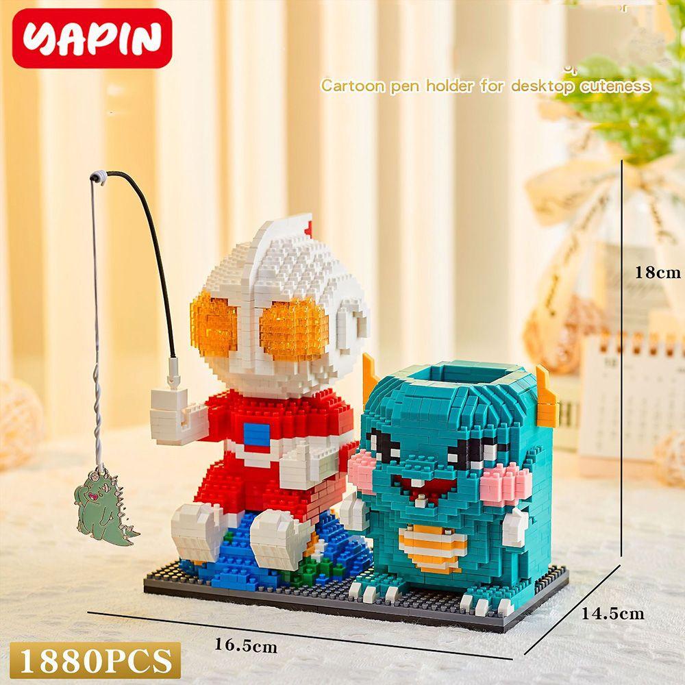 R-FLOWER Tempat Pulpen Kreatif Action Figure Hadiah Anak Astronot Hero Ultraman