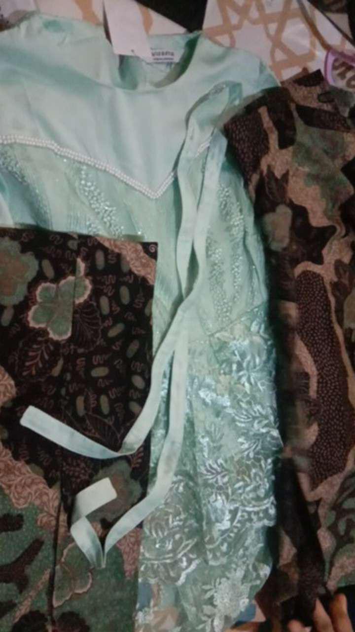 Maura Couple - Sania Ruffle Batik Couple Ori Ndoro Jowi Dnt Set Couple Aleena Mint // Ar Grosir