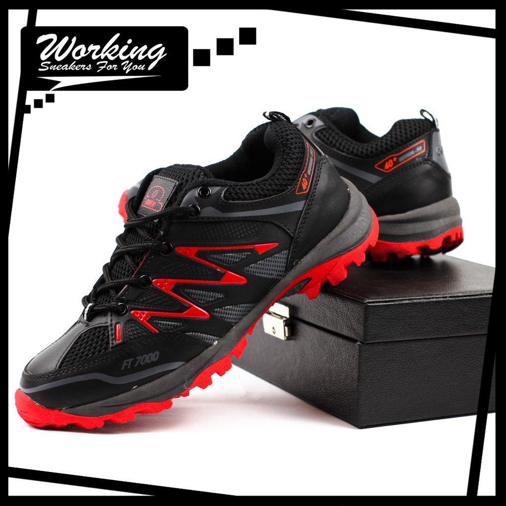 Sepatu Pria Hiking Working Owen Pendek