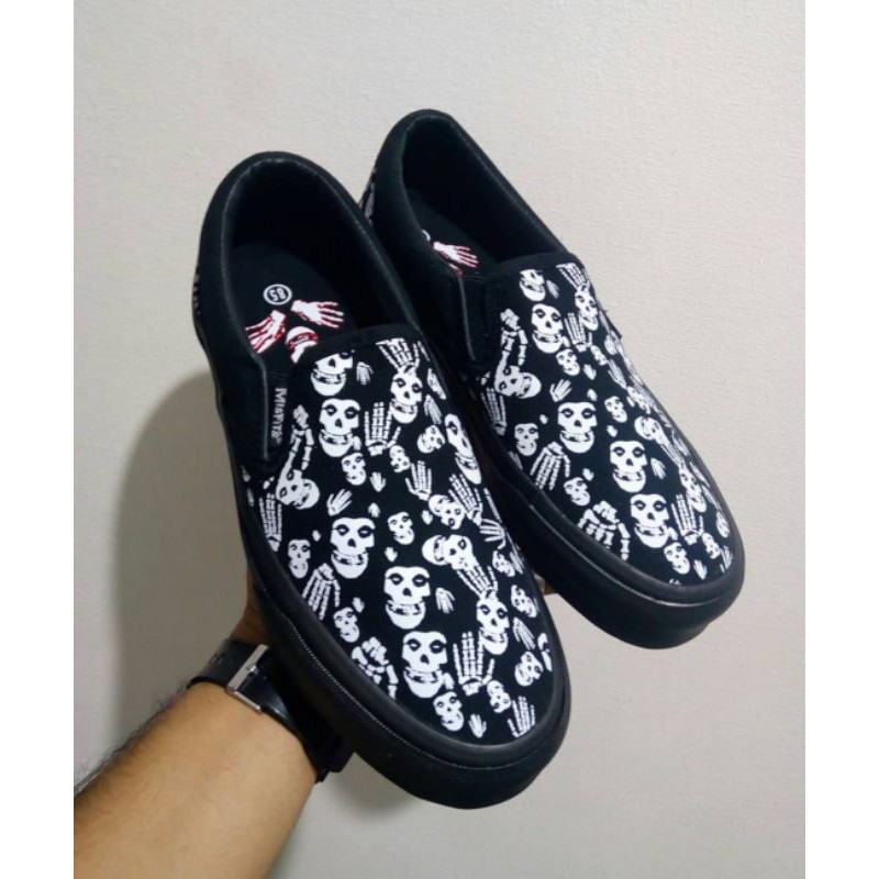 MISFITS Random slip on