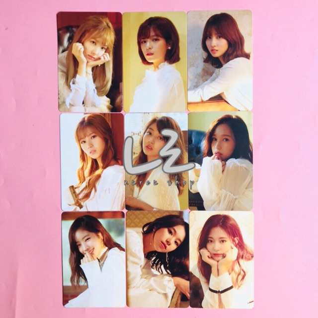 TWICE - 2018 Season’s Greeting “FIRST LOVE” (Photocard)
