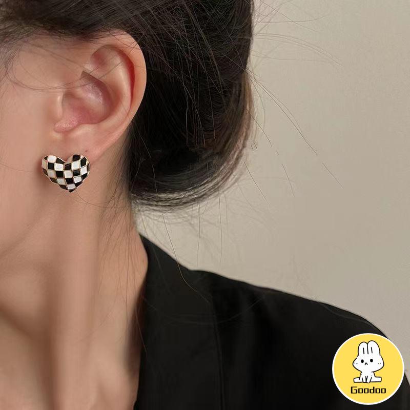 Anting Stud Bentuk Papan Catur Tiga Dimensi Untuk Wanita -Doo