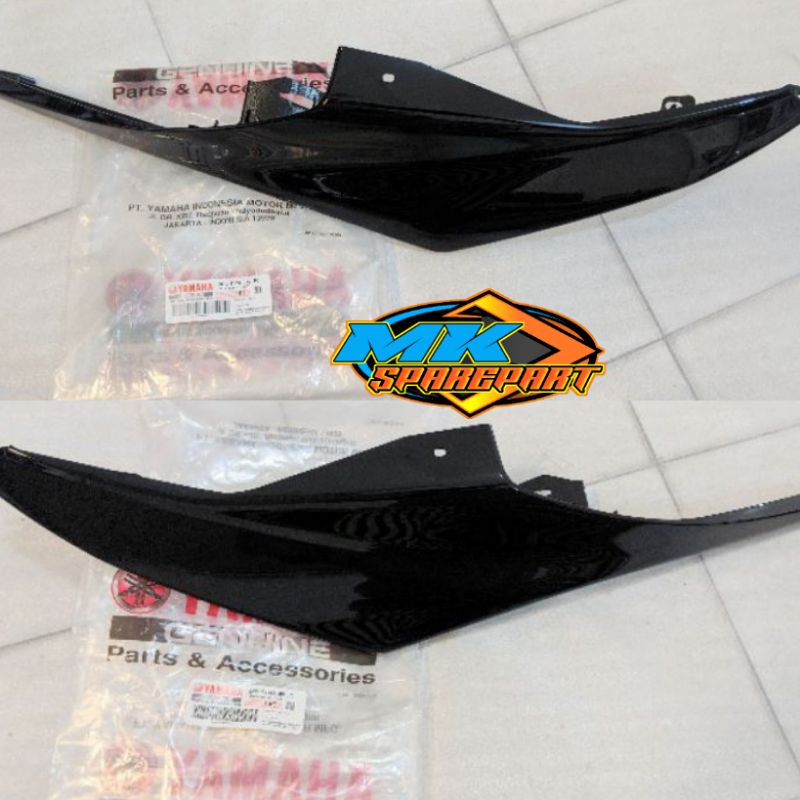 BODY BELAKANG R15 R-15 OLD V2 HITAM SET KANAN-KIRI ORIGINAL YAMAHA