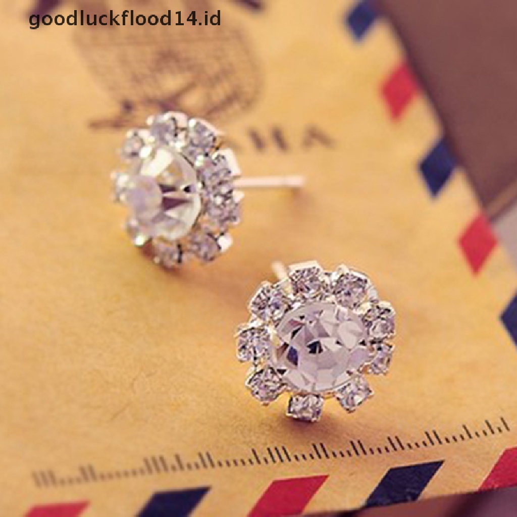 [OOID] Women Stud Earrings Spherical Stud Earrings Fashion Crystal Flower Stud Earrings ID