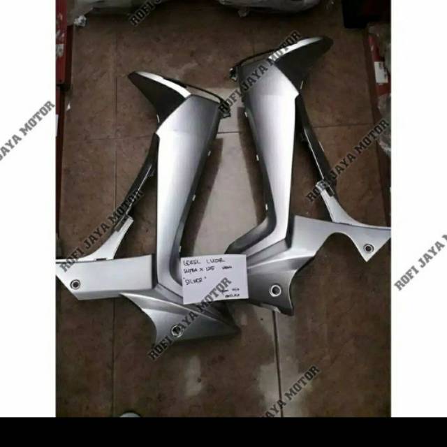 Sayap supra x 125 batman abu abu