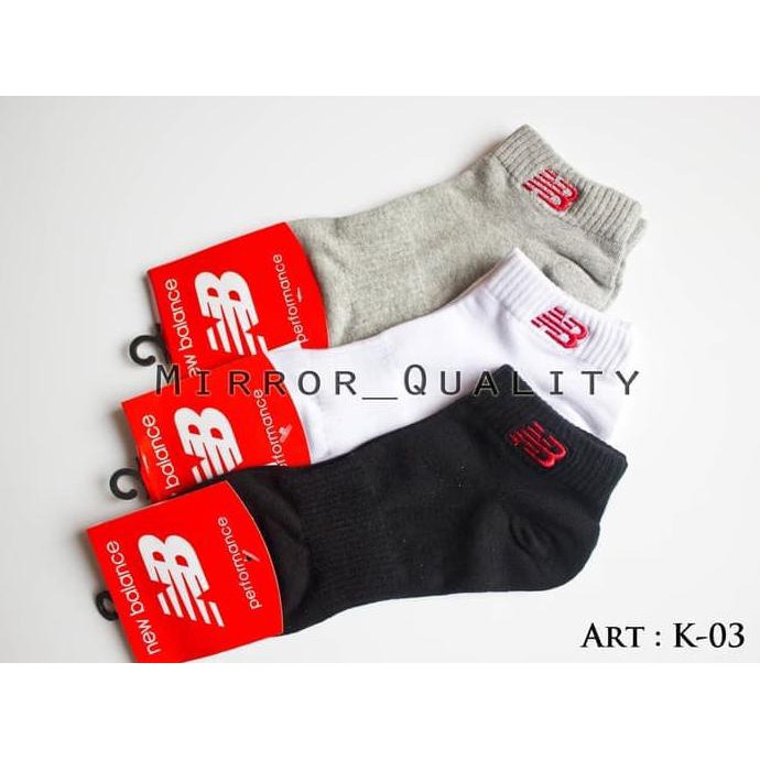 EDISI TERBARU KAOS KAKI PENDEK BASKET FUTSAL SEPAK BOLA ADIDAS SNEAKER WAKAI MURAH - PUTIH CEPETAN..