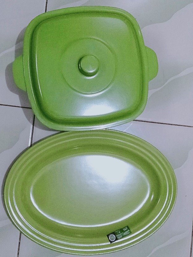 Mangkok Melamin Persegi Tutup Unica 2075