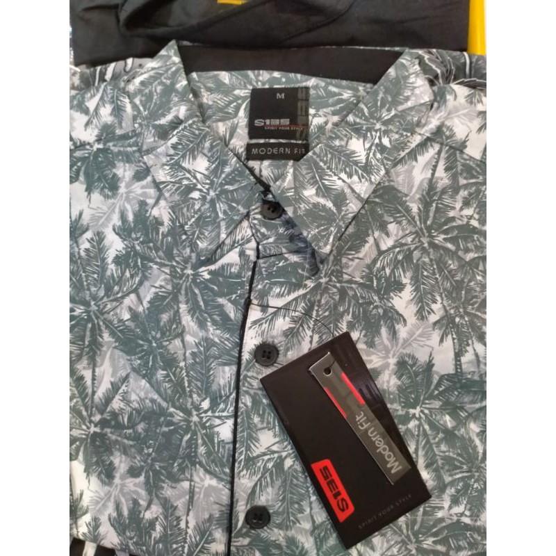 s 135 / kemeja slimfit / printing