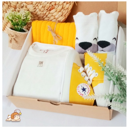 Hampers Bayi Newborn Baby Gift Set Unisex Kado Lahiran Parcel Bayi Laki-laki Perempuan