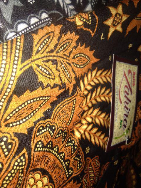 Kemejabatikpria/batikpria/batikcowok/bajubatik/pakaianbatik/batikpekalongan/batik Oval Litle