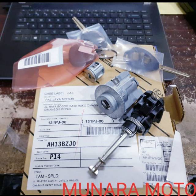 KUNCI KONTAK PINTU SET FORTUNER. ORIGINAL ASTRA
