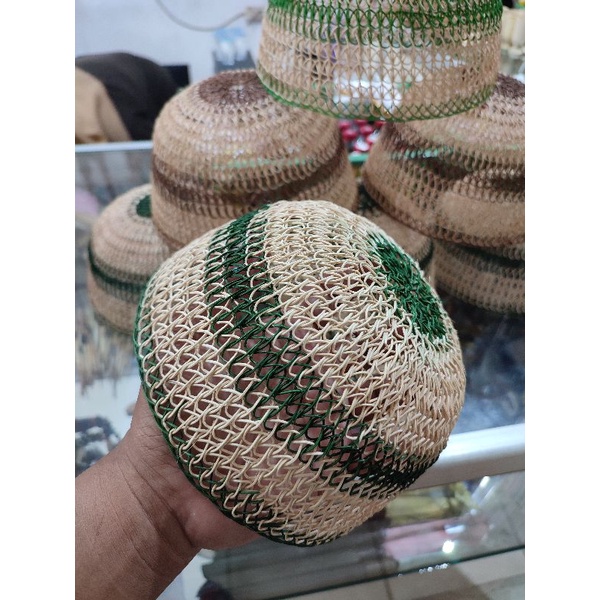 PECI / KOPIAH ROTAN KHAS KALIMANTAN MODEL BULAT