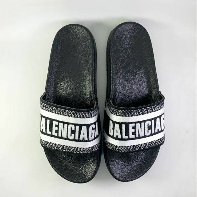 

Balenciaga canvas